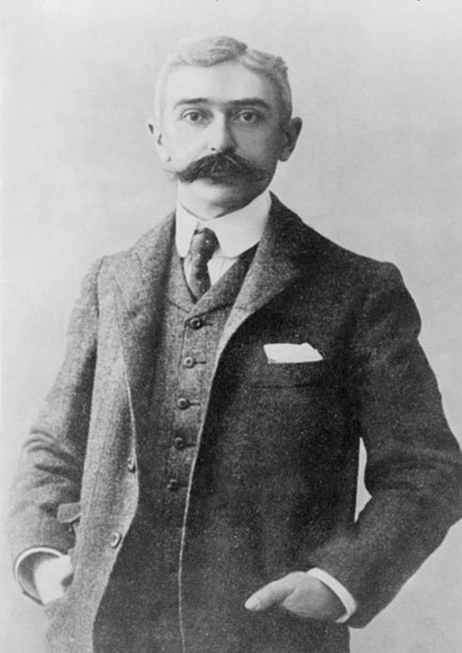 Le baron Pierre De Coubertin